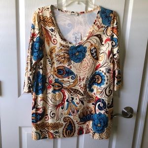 Brand new 3/4 sleeve top with tags